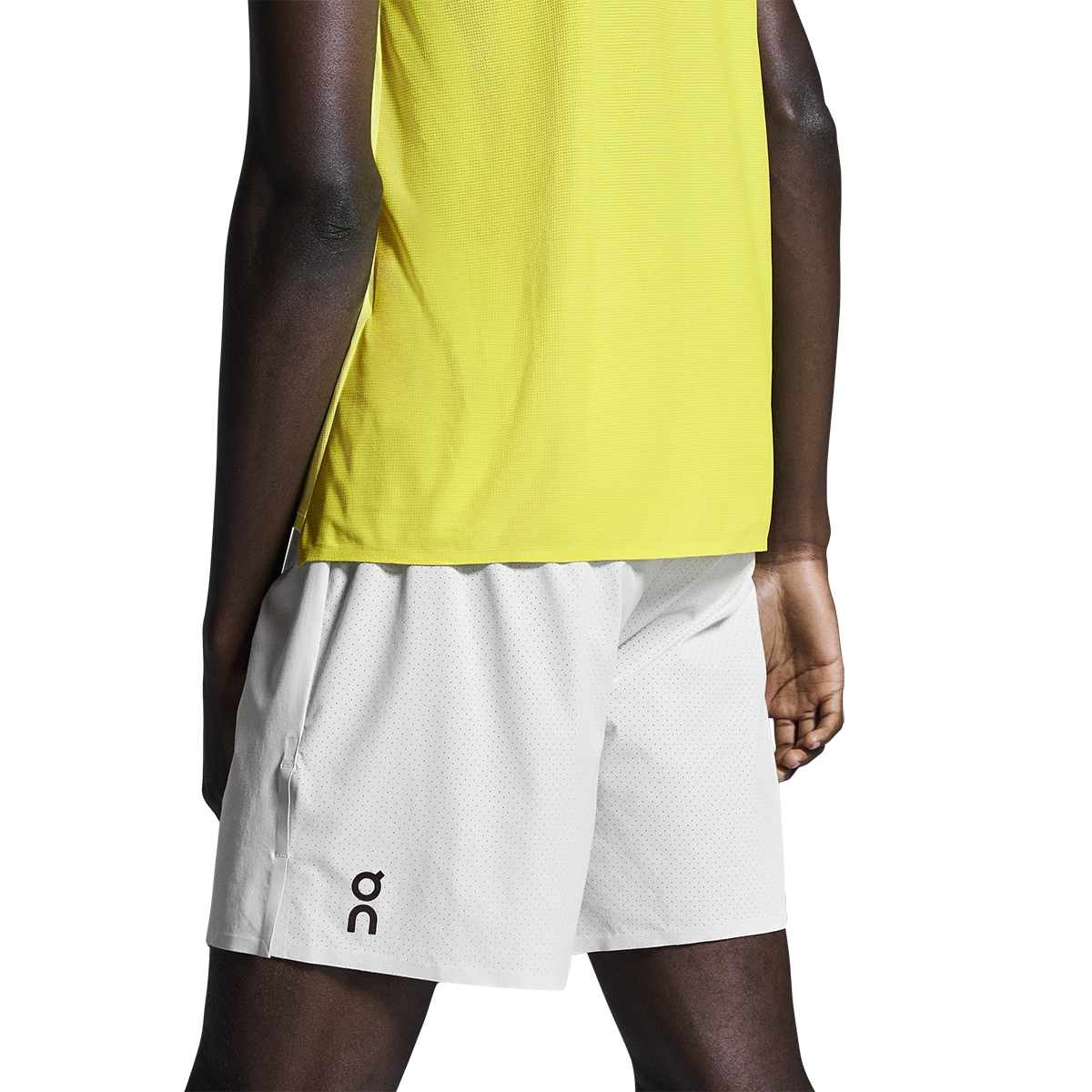 ON 7  Performance Shorts