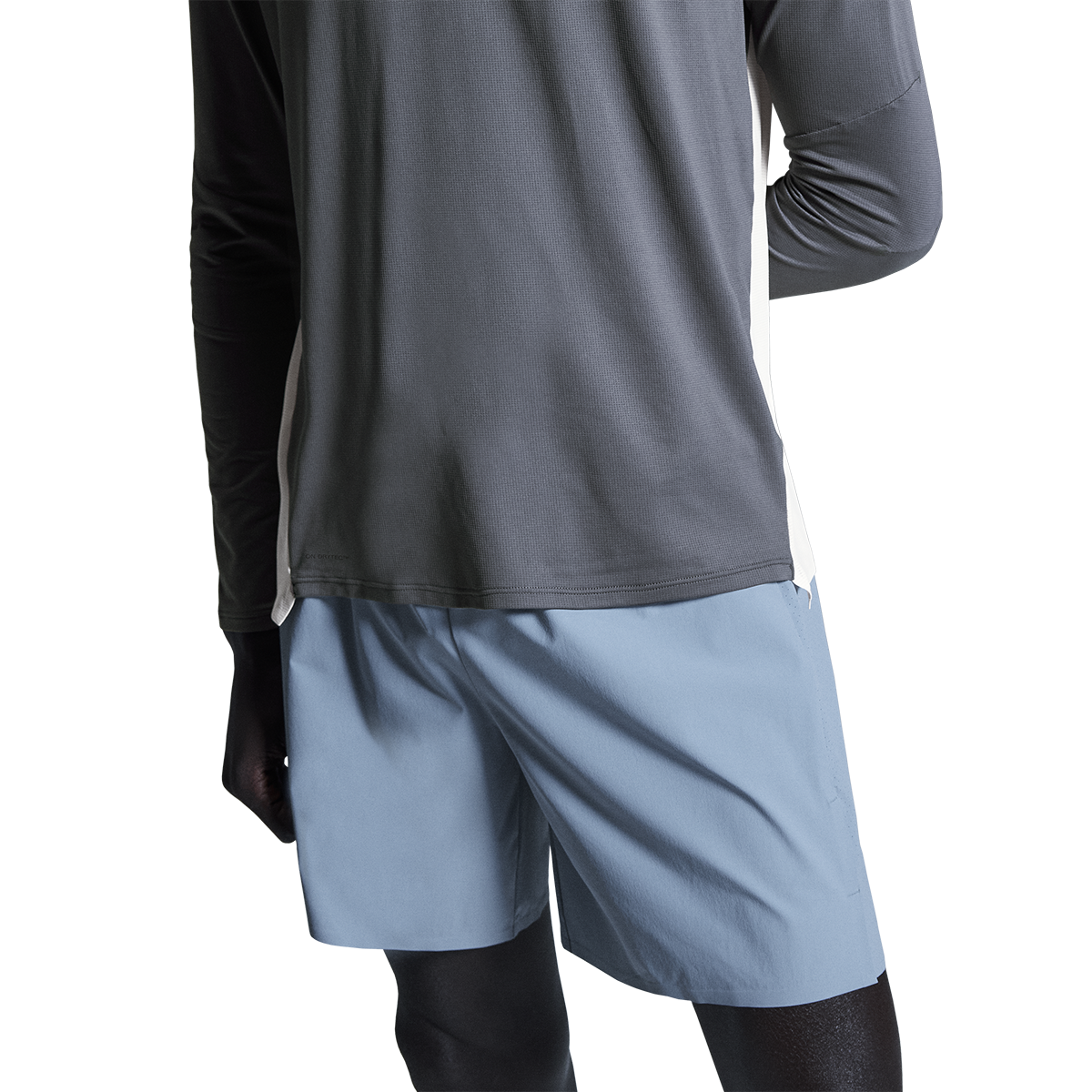 ON 7  Performance Shorts