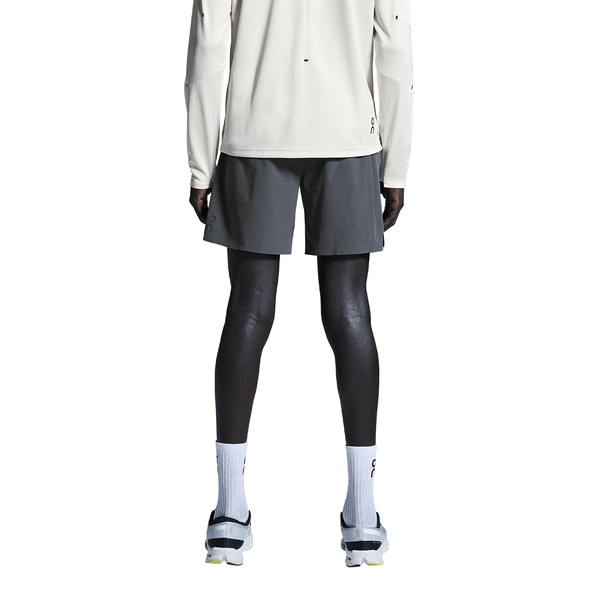 ON 7  Performance Shorts