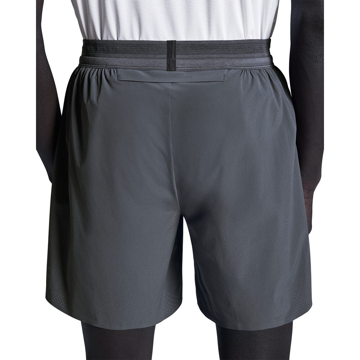 ON 7  Performance Shorts