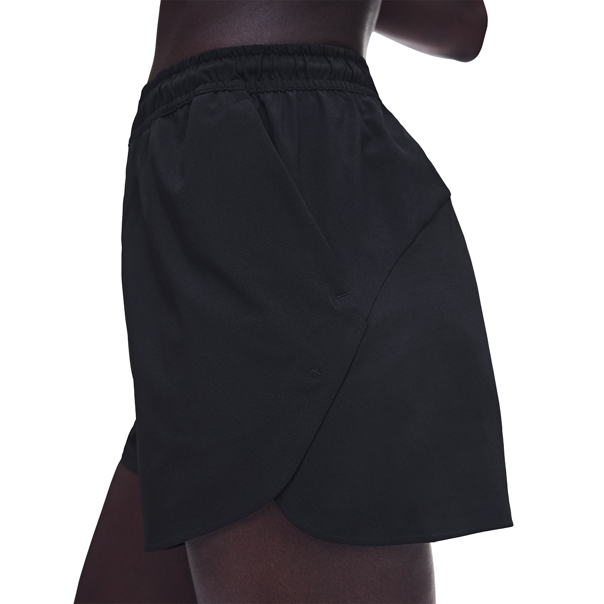 ON Train Shorts 3